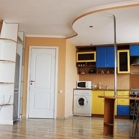 Квартира Студія В Центрі Міста Apartment Lutsk Luaran gambar